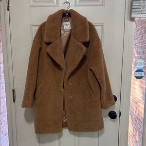 Abercrombie & Fitch Tan Teddy Coat